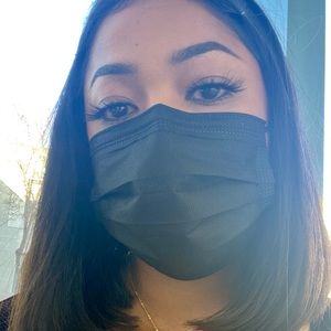 Meet your Posher, Leolani